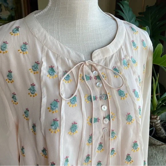 Sundance Embroidered Boho Silk Long Sleeve Peasant Blouse with Tie Neck - Picture 13 of 13